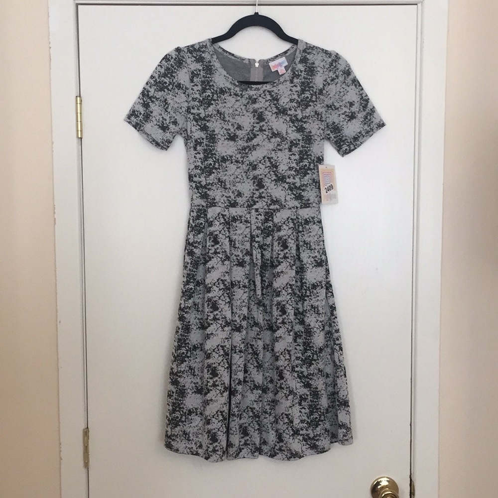 XS‎ LuLaRoe Amelia Dress C06 1936